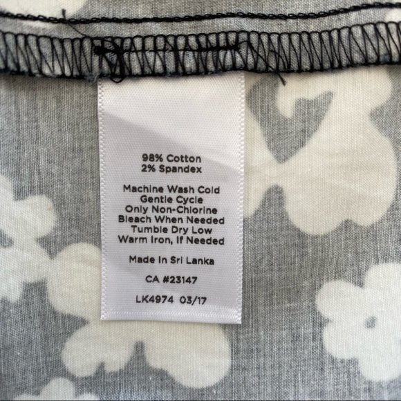 Talbots pencil skirt, black & white floral print, in a cotton & spandex blend - Picture 8 of 8